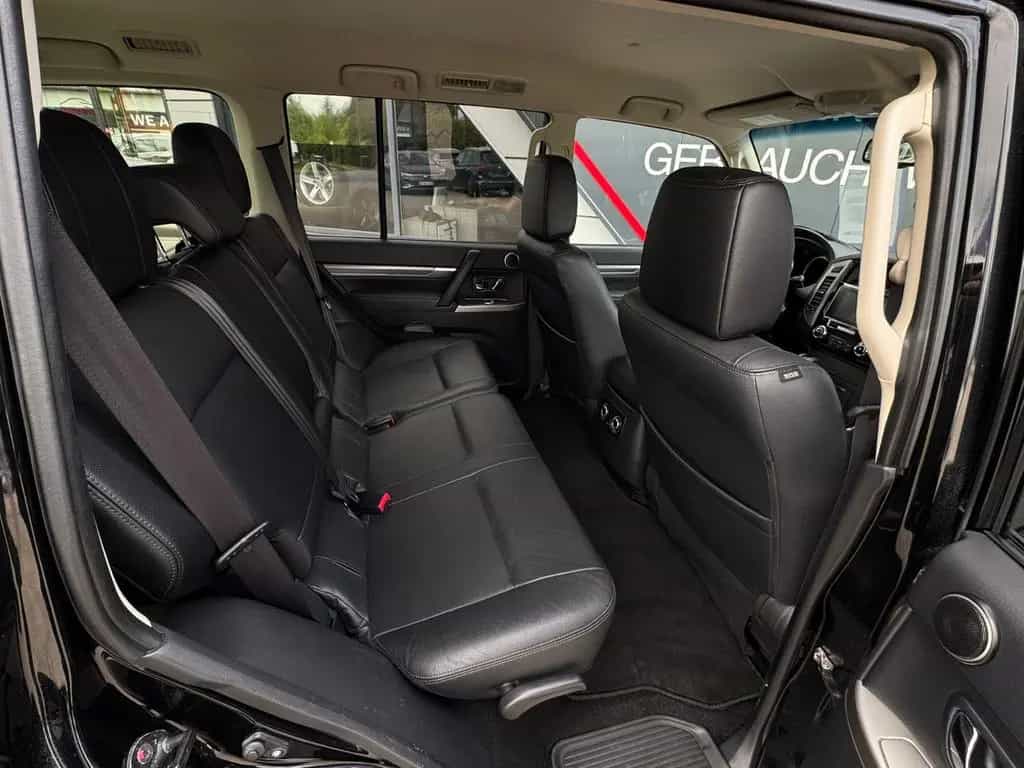 Mitsubishi Pajero 3.2 DI-D Diamant Edition LEDER KAMERA AHK 12/2015-photo-9