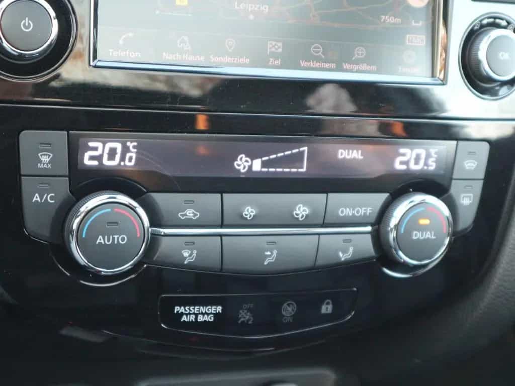 Nissan Qashqai 1.3 DIG-T Tekna+ ACC 360° Navi LM BOSE 12/2019-photo-12
