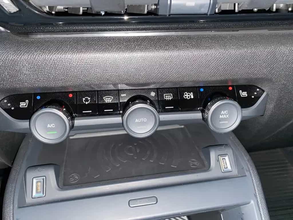 Citroën C4 Lim. Max 03/2024-photo-15