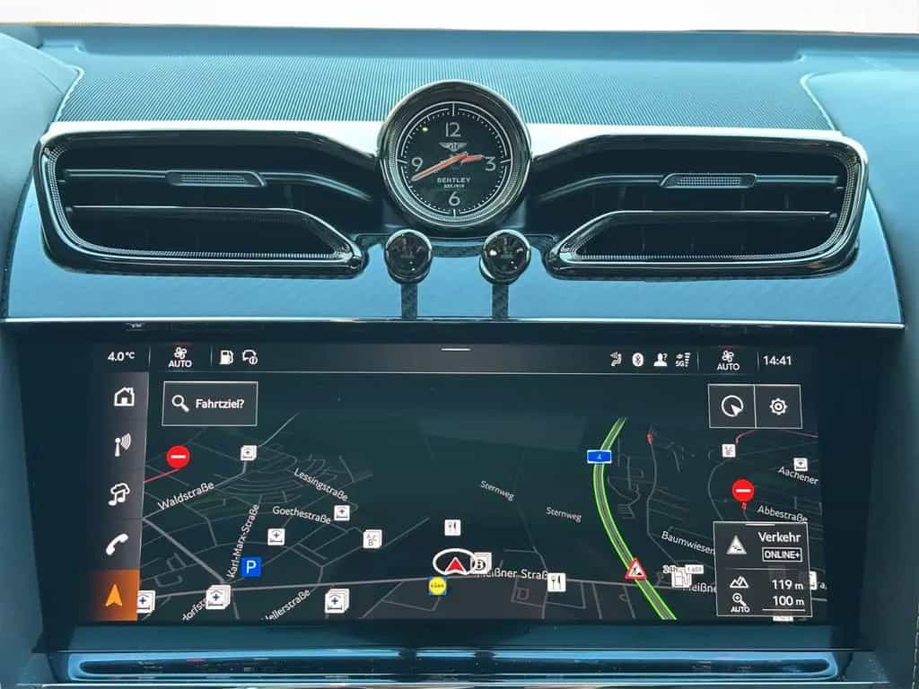 Bentley Bentayga SPEED V8 null-photo-17