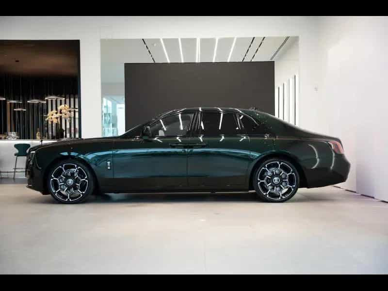 Rolls-Royce Ghost Black Badge 11/2025-photo-2