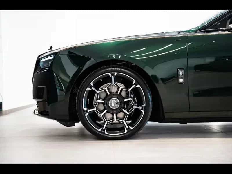 Rolls-Royce Ghost Black Badge 11/2025-photo-3