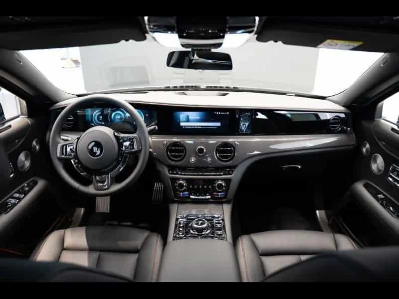 Rolls-Royce Ghost Black Badge 11/2025-photo-5