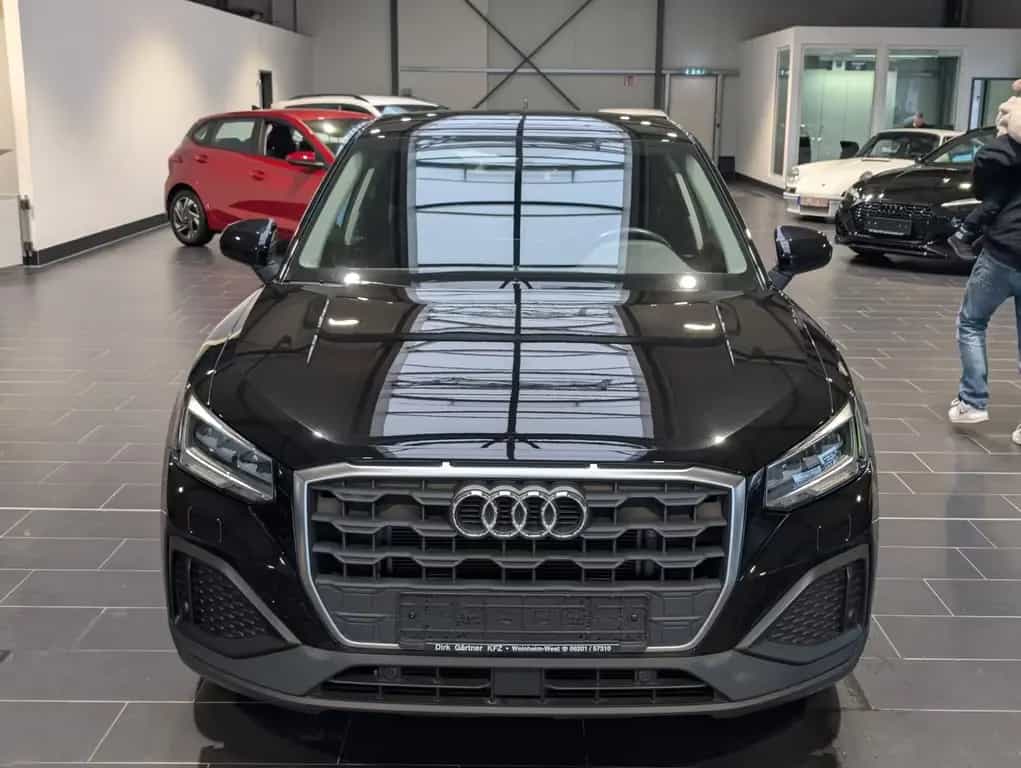 Audi Q2 35 TFSI S tronic 1.Hand 03/2022-photo-2