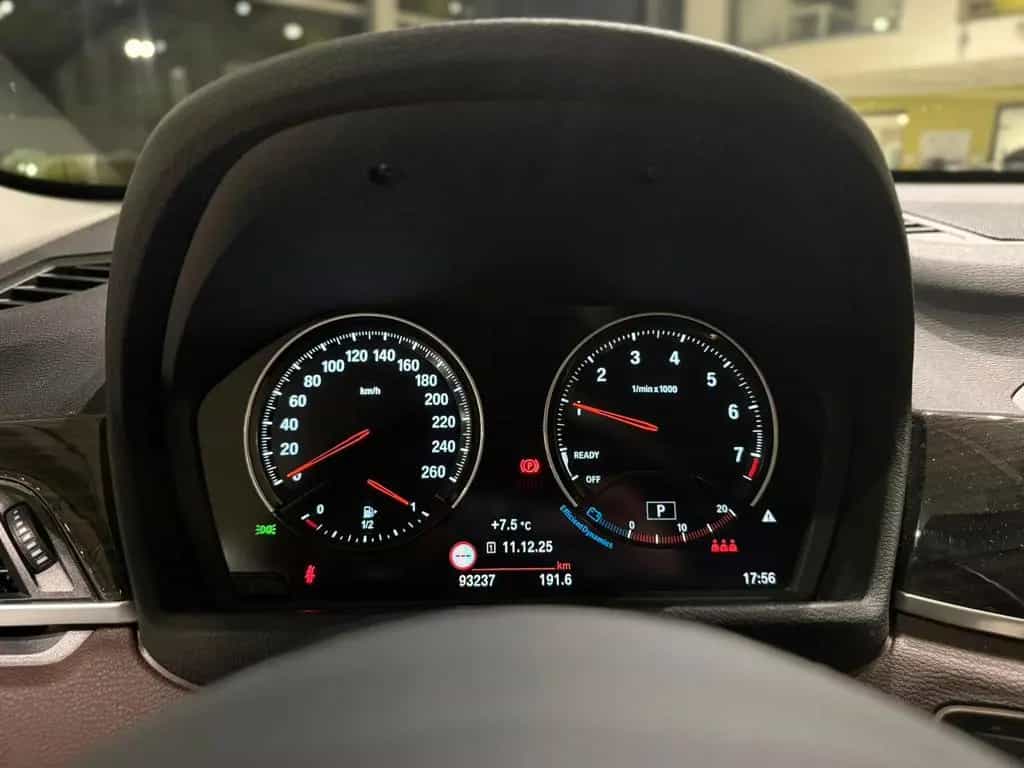 BMW X1 xDrive 20 i Sport Line *RFK*X-Drive*Shadow* 04/2018-photo-11