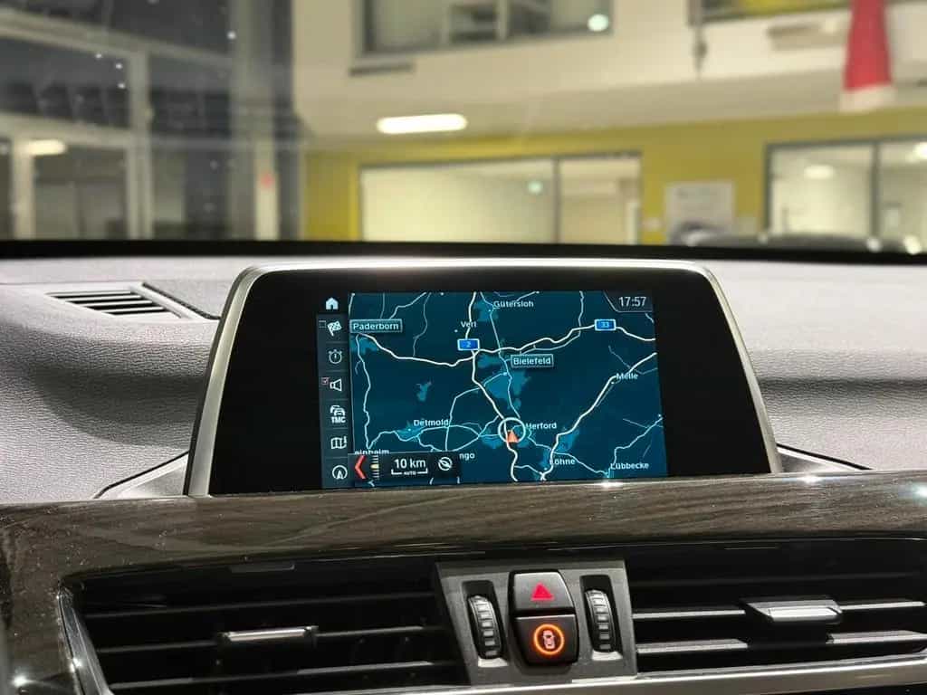 BMW X1 xDrive 20 i Sport Line *RFK*X-Drive*Shadow* 04/2018-photo-12
