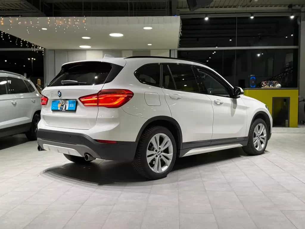 BMW X1 xDrive 20 i Sport Line *RFK*X-Drive*Shadow* 04/2018-photo-6