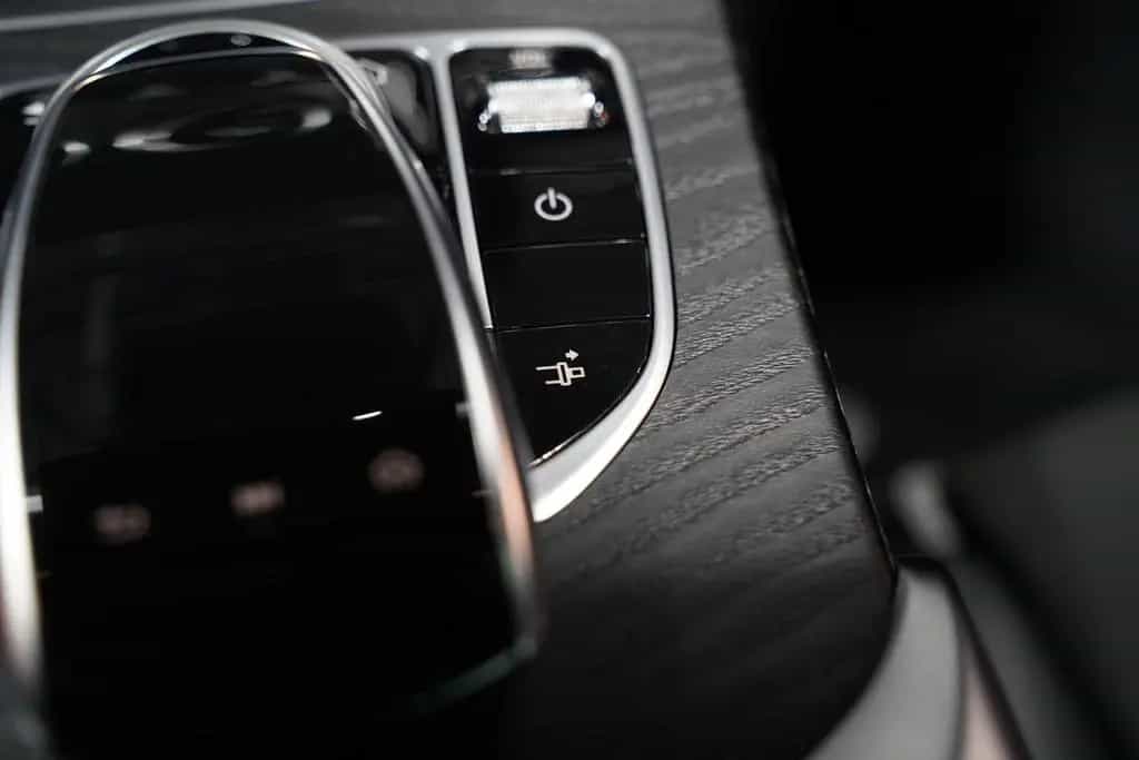 Mercedes-Benz C-Class 300 Coupé AMG Line *19 *Pano *Night *BURM 08/2019-photo-29