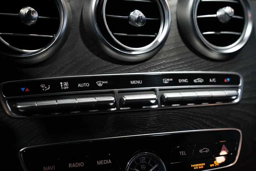 Mercedes-Benz C-Class 300 Coupé AMG Line *19 *Pano *Night *BURM 08/2019-photo-32