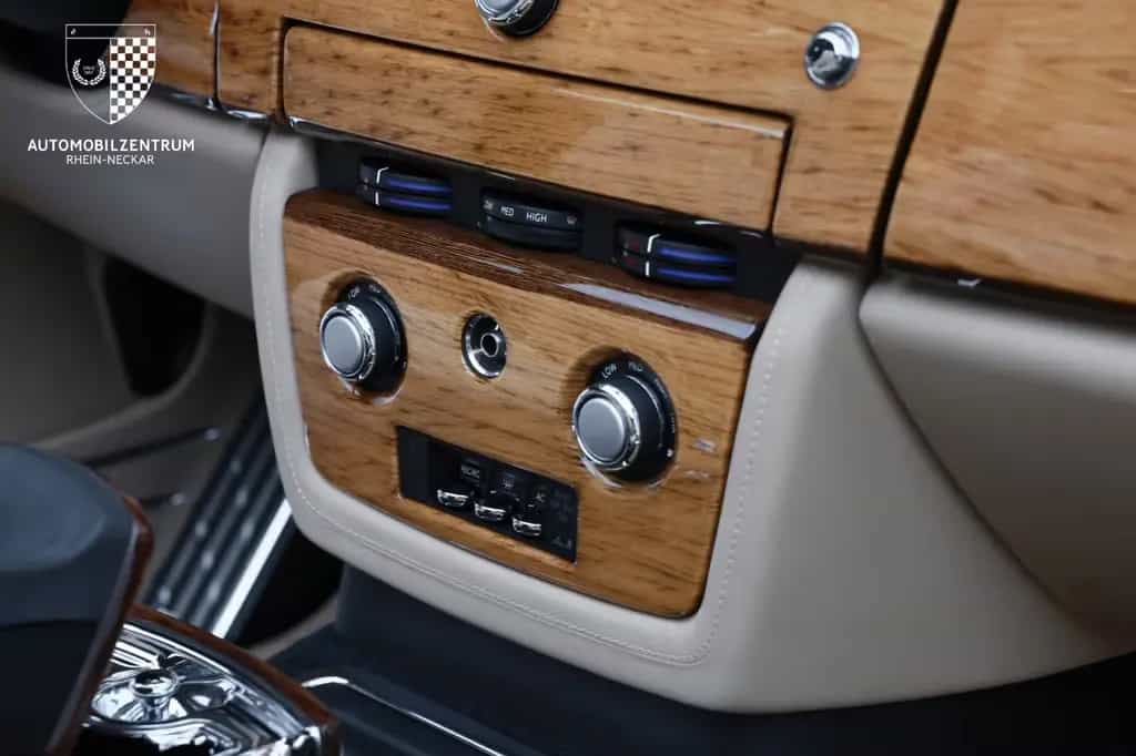 Rolls-Royce Phantom Drophead 1 of 50 Picnic Hamper/Logos 01/2009-photo-19