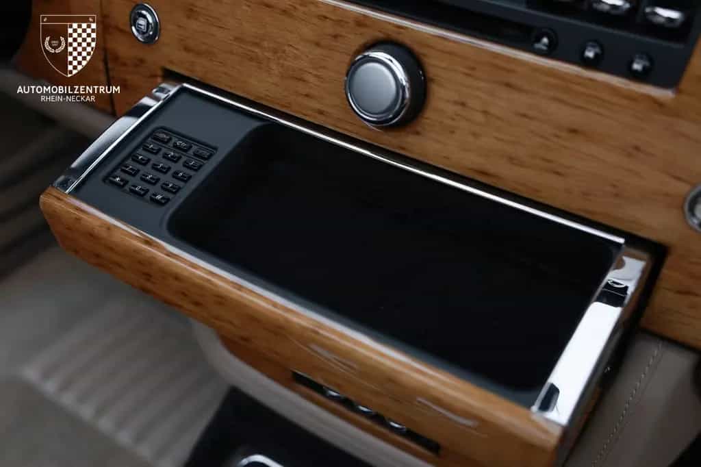 Rolls-Royce Phantom Drophead 1 of 50 Picnic Hamper/Logos 01/2009-photo-20