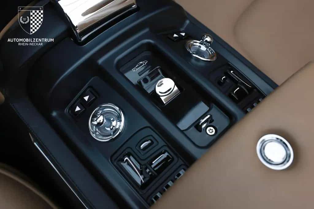 Rolls-Royce Phantom Drophead 1 of 50 Picnic Hamper/Logos 01/2009-photo-27