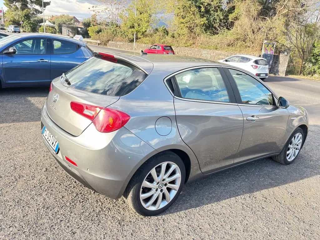 Alfa Romeo Giulietta 1.6 JTDm 120 CV Exclusive 03/2016-photo-2