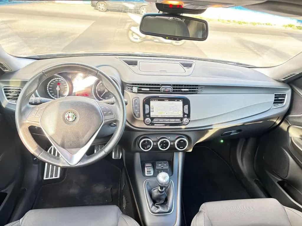 Alfa Romeo Giulietta 1.6 JTDm 120 CV Exclusive 03/2016-photo-4