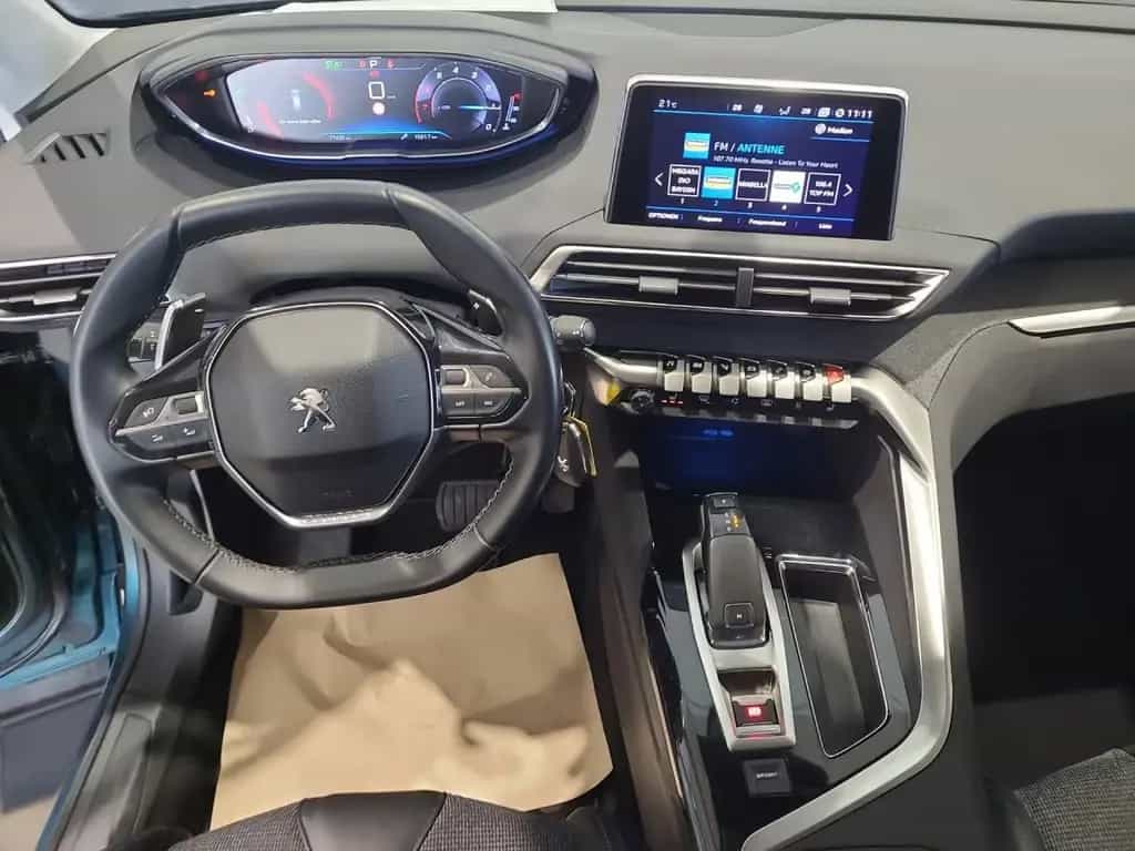 Peugeot 5008 Allure Induktive Ladestation Sitzheiz. LED 02/2018-photo-11