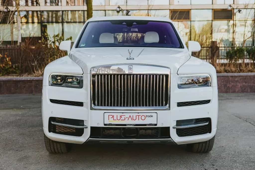 Rolls-Royce Cullinan 05/2023-photo-1