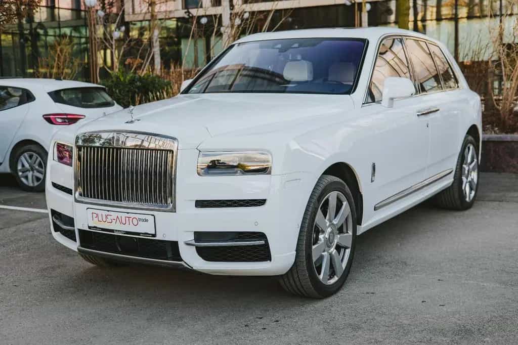 Rolls-Royce Cullinan 05/2023-photo-2