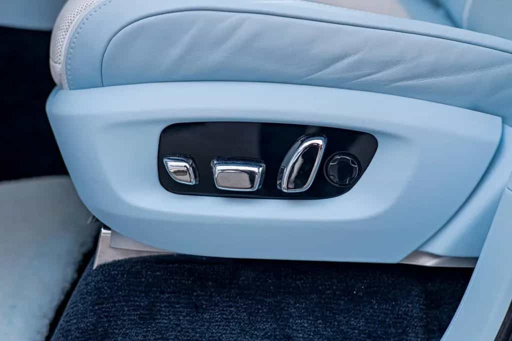 Rolls-Royce Cullinan 05/2023-photo-21