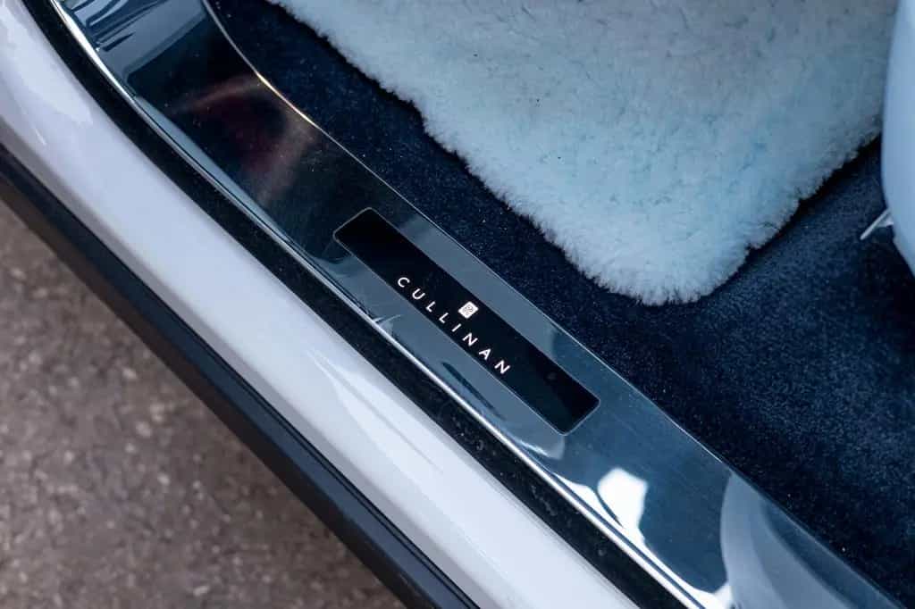 Rolls-Royce Cullinan 05/2023-photo-25