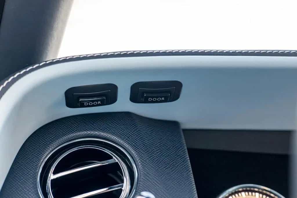 Rolls-Royce Cullinan 05/2023-photo-26