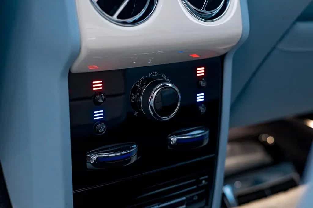 Rolls-Royce Cullinan 05/2023-photo-34