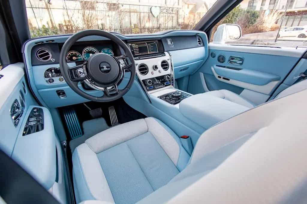 Rolls-Royce Cullinan 05/2023-photo-41