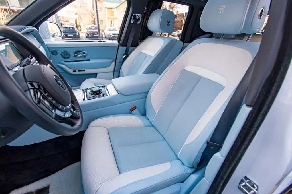 Rolls-Royce Cullinan 05/2023-photo-42