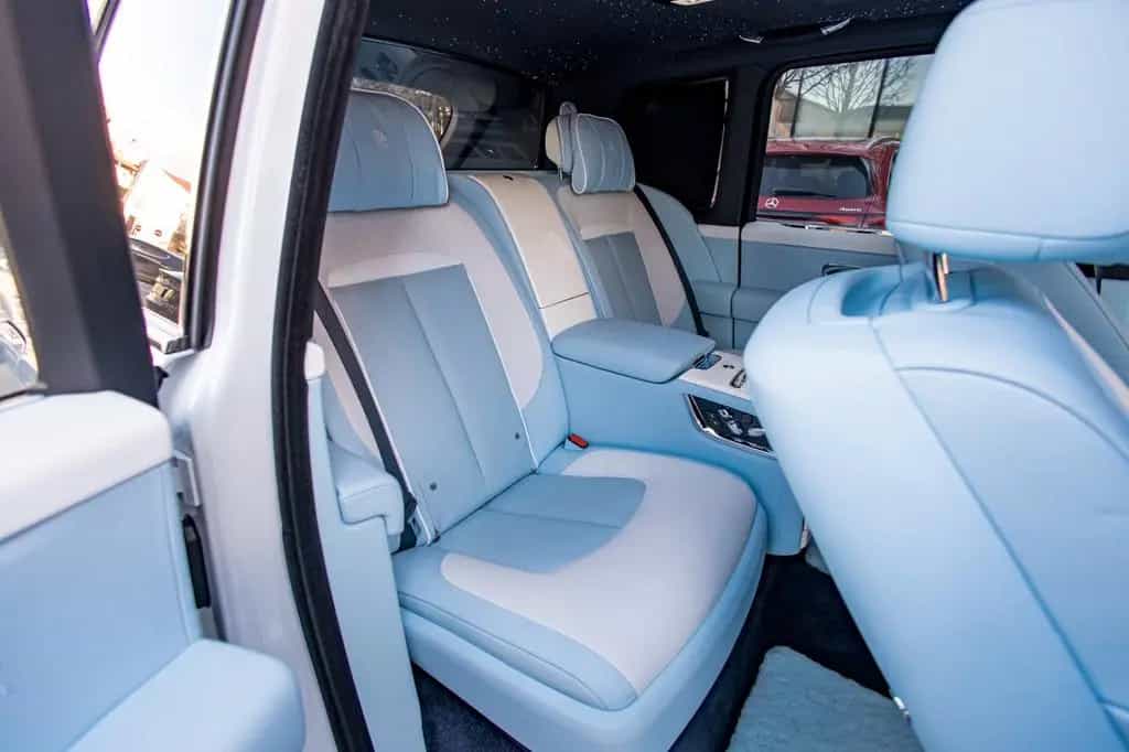 Rolls-Royce Cullinan 05/2023-photo-43