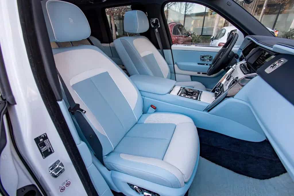Rolls-Royce Cullinan 05/2023-photo-44