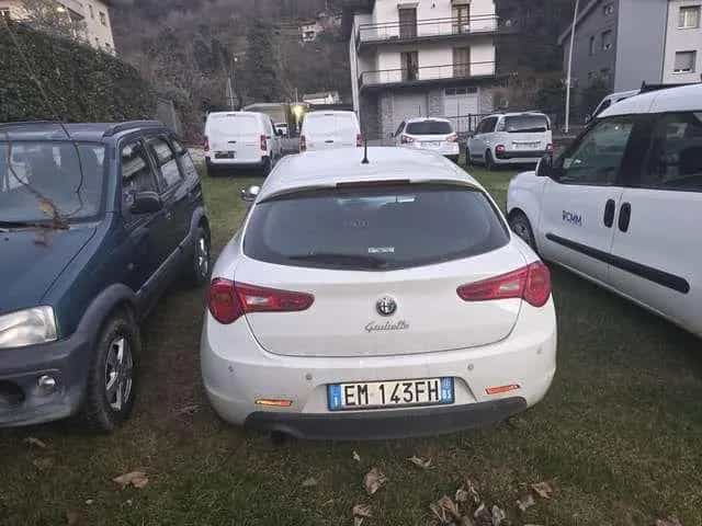 Alfa Romeo Giulietta 1.6 jtdm(2) Exclusive 07/2012-photo-4