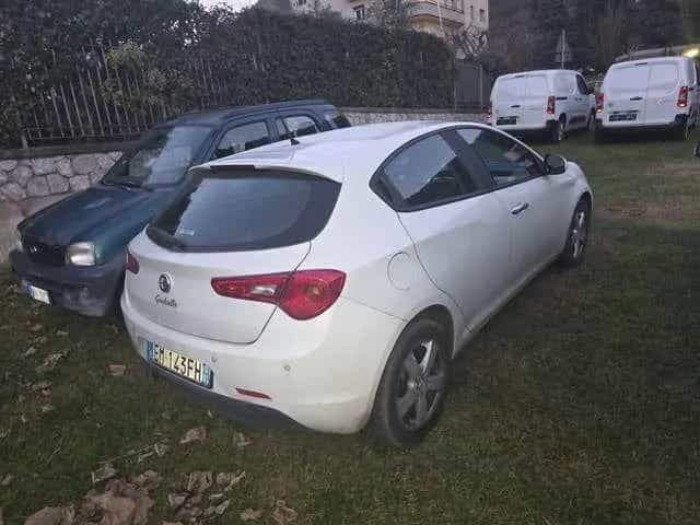 Alfa Romeo Giulietta 1.6 jtdm(2) Exclusive 07/2012-photo-5