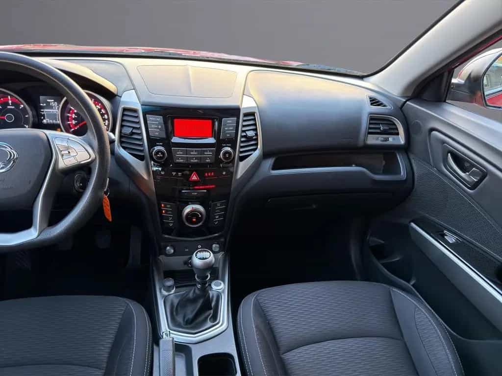Ssangyong Tivoli 1.6 2WD *SHZ/KLIMA/BLUETOOTH* 05/2018-photo-12