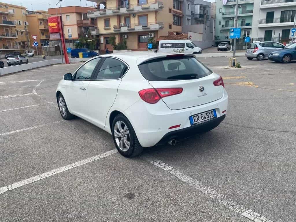 Alfa Romeo Giulietta 1.6 JTDm-2 105 cv/nuovissim 12/2013-photo-5