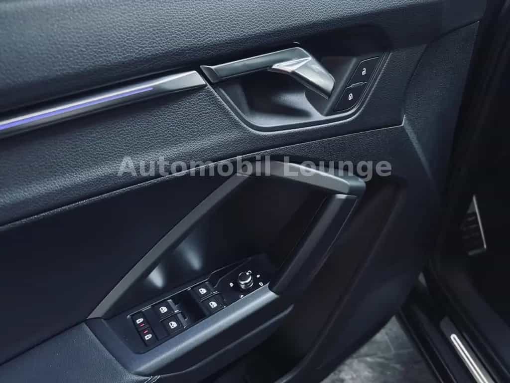 Audi Q3 40 TFSI quattro S line / Kamera / Navi / Ambi 09/2019-photo-25