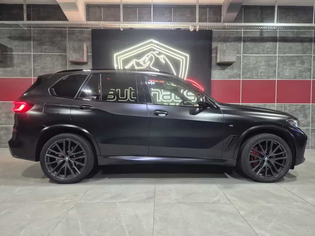 BMW X5 Black Vermilion **SWAROVSKI**LASER*HUD*H&K* 09/2022-photo-16