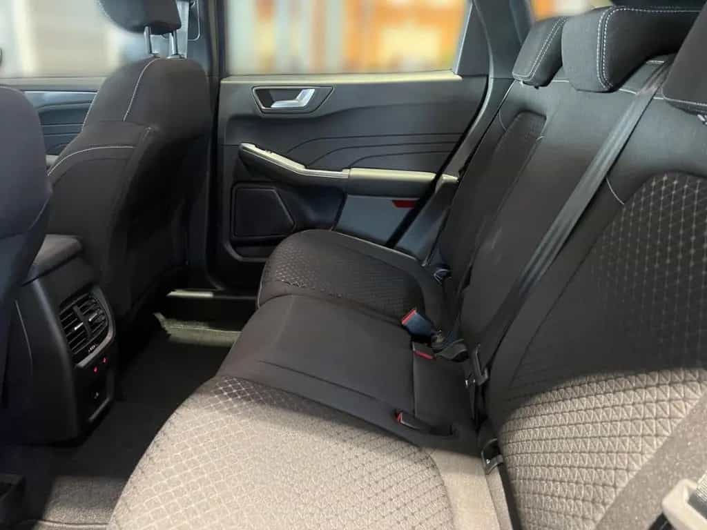 Ford Kuga 1.5l EcoBoost Titanium 5D M6 FWD AHK Winter null-photo-12