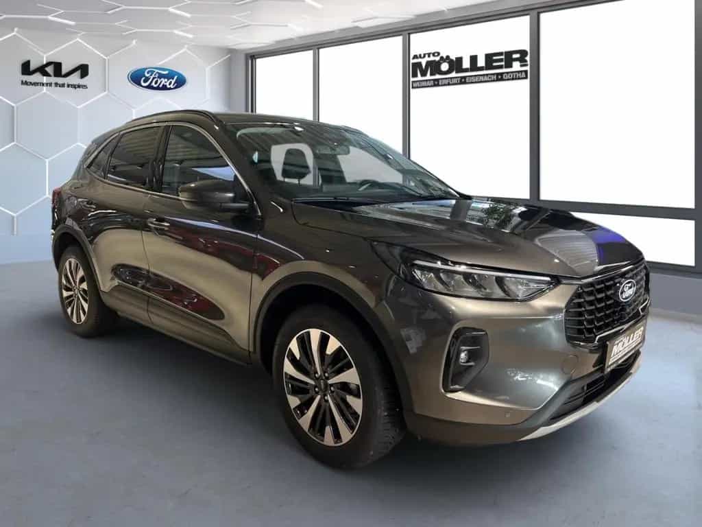 Ford Kuga 1.5l EcoBoost Titanium 5D M6 FWD AHK Winter null-photo-2