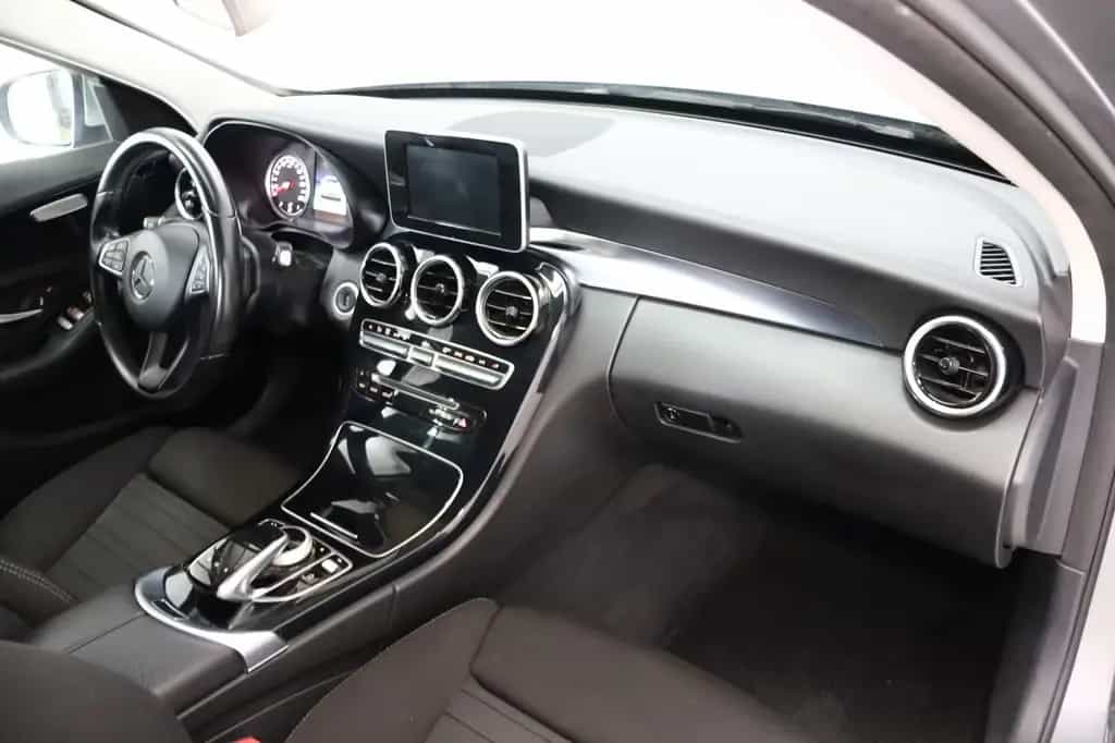 Mercedes-Benz C 180 d Avantgarde * LED * SHZ 02/2015-photo-12