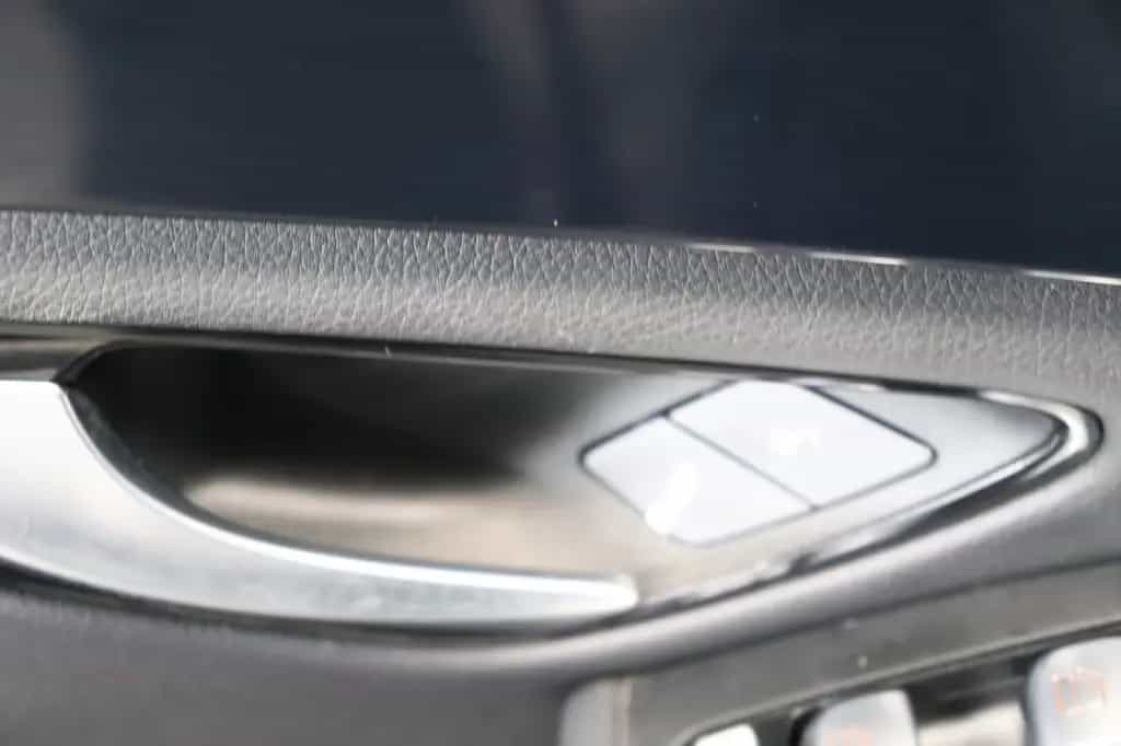 Mercedes-Benz C 180 d Avantgarde * LED * SHZ 02/2015-photo-13