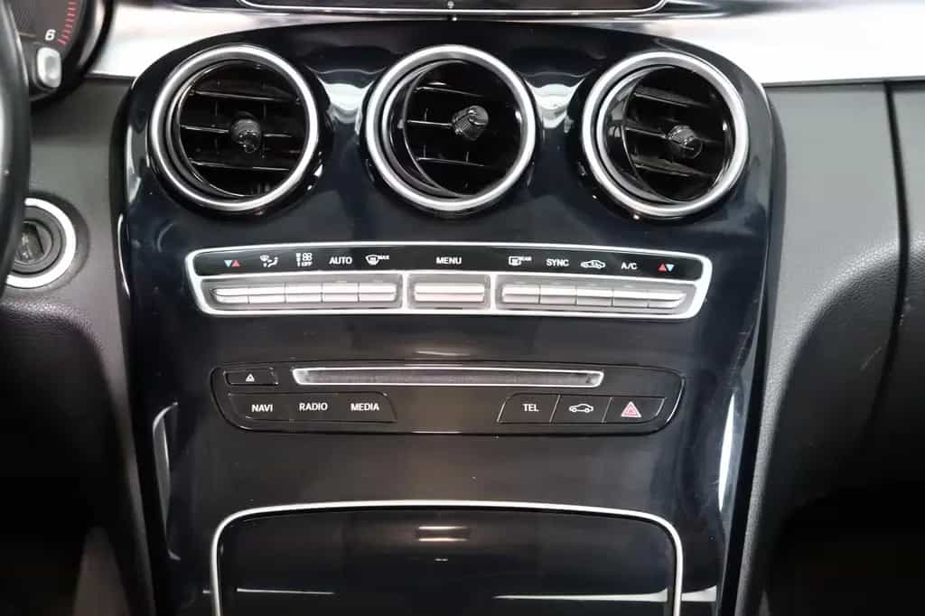 Mercedes-Benz C 180 d Avantgarde * LED * SHZ 02/2015-photo-17