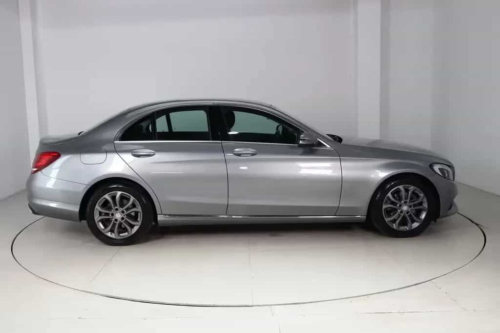 Mercedes-Benz C 180 d Avantgarde * LED * SHZ 02/2015-photo-3