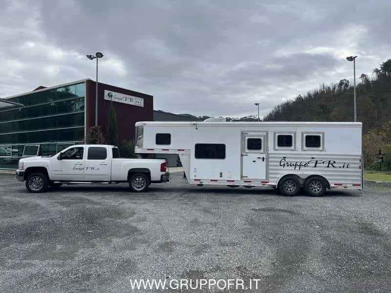 Chevrolet Silverado SILVERADO 2500 HD + TRAILER 03/2009-photo-3