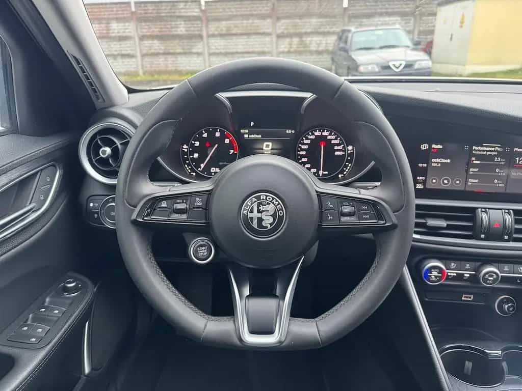 Alfa Romeo Giulia "Bianco Lunare" 10/2021-photo-20