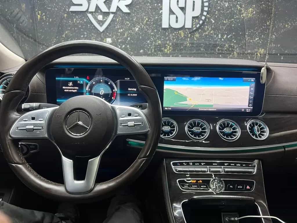 Mercedes-Benz CLS-Class 350d 4Matic/PANO/AMG-LINE/360KAM 07/2018-photo-25