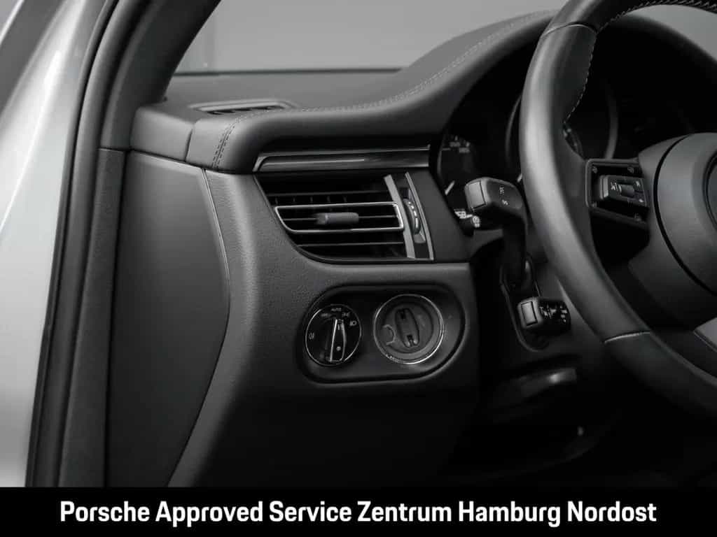 Porsche Macan T Panorama Servolenkung Plus 03/2024-photo-23