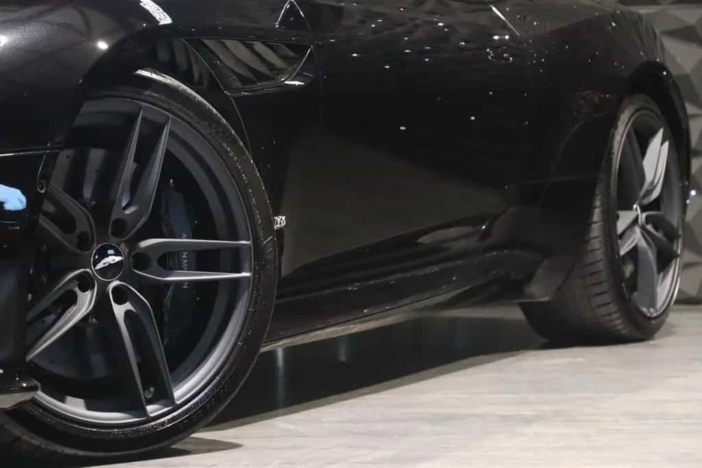 Aston Martin DBS Superleggera Volante - B&O - Carbon 11/2018-photo-18