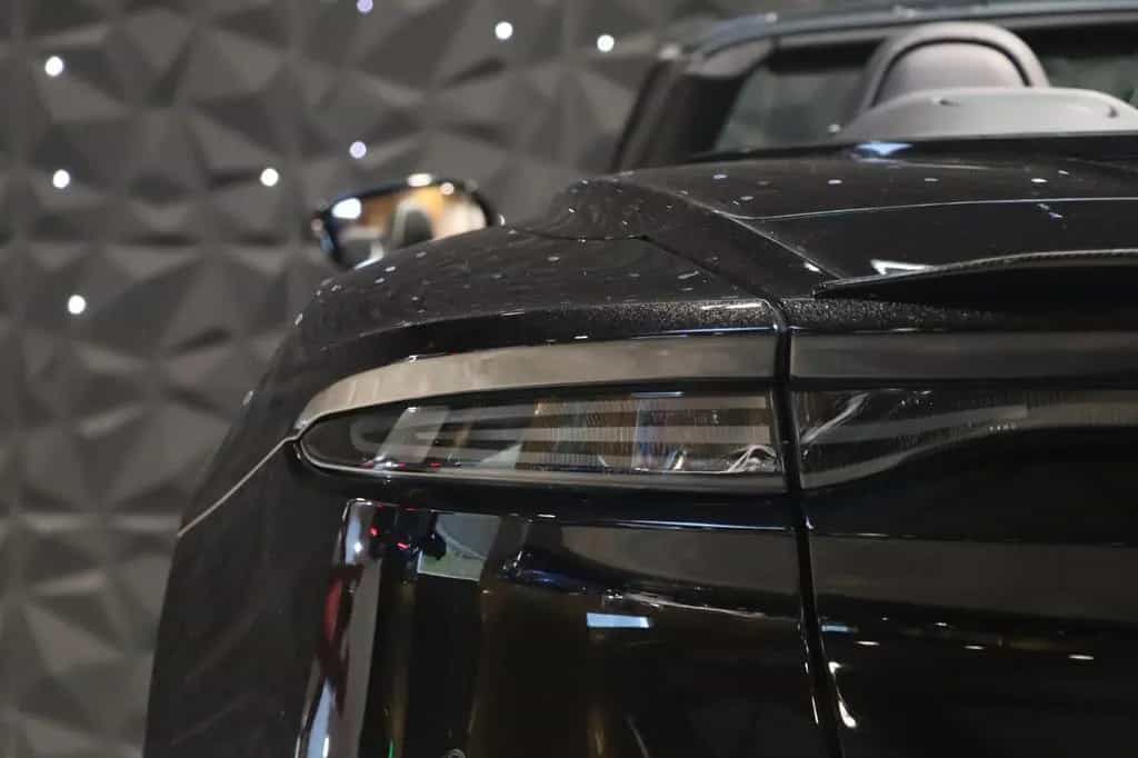 Aston Martin DBS Superleggera Volante - B&O - Carbon 11/2018-photo-20