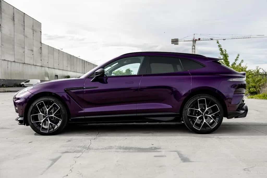 Aston Martin DBX 4.0 V8 DBX707 PURPLE STORM 289K LP Q Leather 06/2025-photo-9