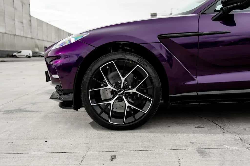 Aston Martin DBX 4.0 V8 DBX707 PURPLE STORM 289K LP Q Leather 06/2025-photo-18