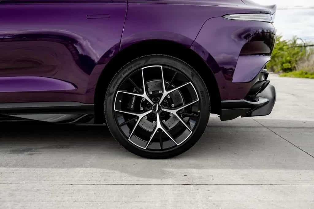 Aston Martin DBX 4.0 V8 DBX707 PURPLE STORM 289K LP Q Leather 06/2025-photo-20